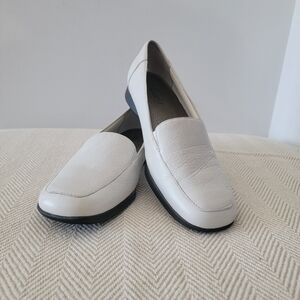(取寄) トロッターズ レディース ロイヤル Trotters women Trotters  White Trotters | Shoes | Trotters Womens Royal White Shoes Nwt | Poshmark